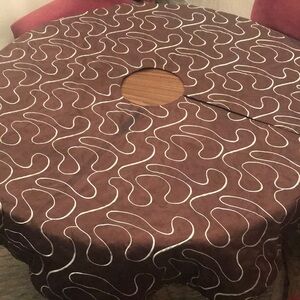 CHRISTMAS TREE SKIRT Rodeo Home Brown Christmas with White Swirl Pattern